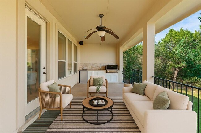 Building Photo - 404 Highland Village Dr