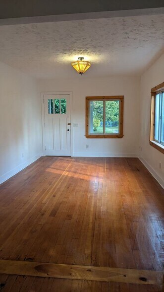 Building Photo - 322 Avenue A