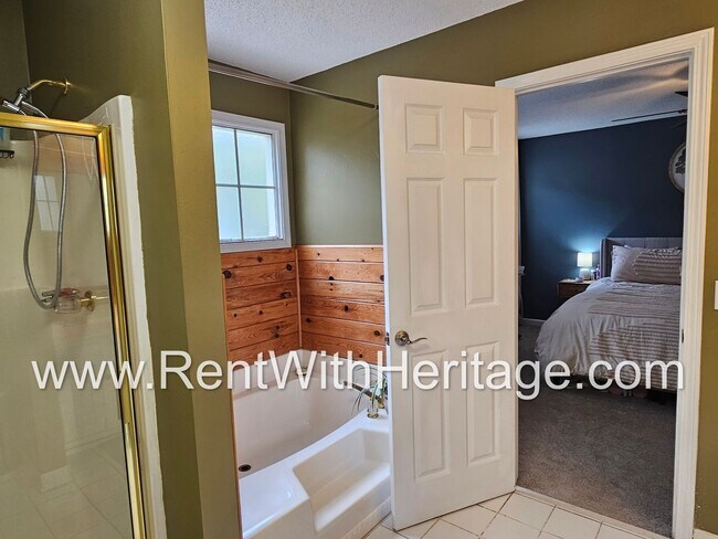 Building Photo - 6849 Quail Pl