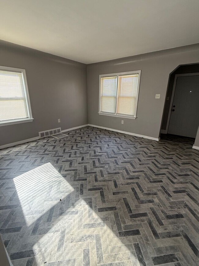 Building Photo - Corner Lot Brick Home