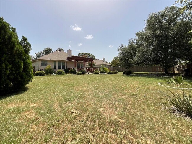 Building Photo - 7008 Albacete Ln