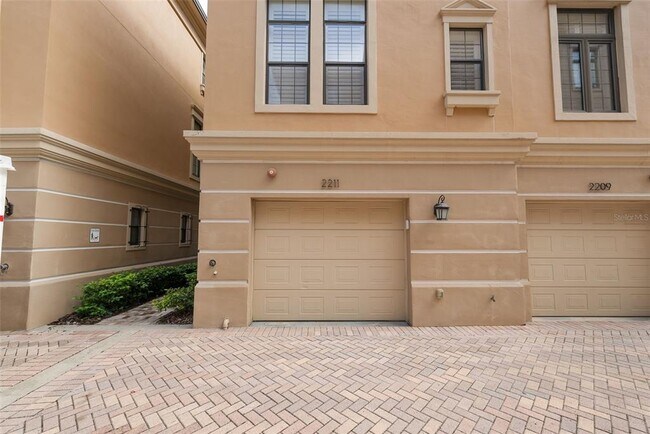 Building Photo - 2211 Soho Bay Ct