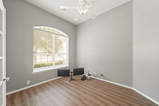 Building Photo - 5710 Everhart Manor Ln
