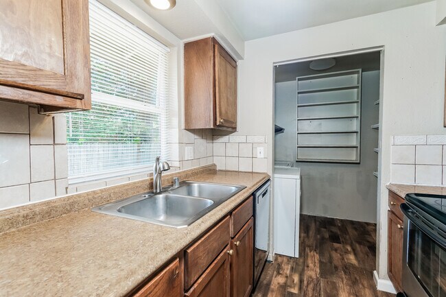 Building Photo - 16028 355th Dr SE