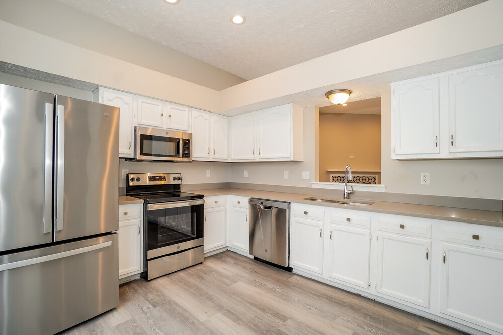 Building Photo - 5037 Shady Oak Dr