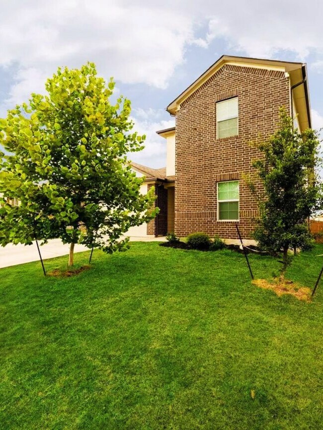 Building Photo - 531 Golden Grove Pky