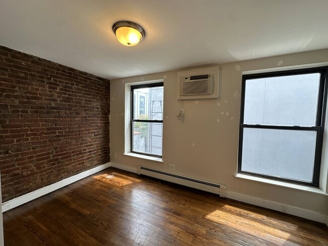 Building Photo - 327 Van Brunt St