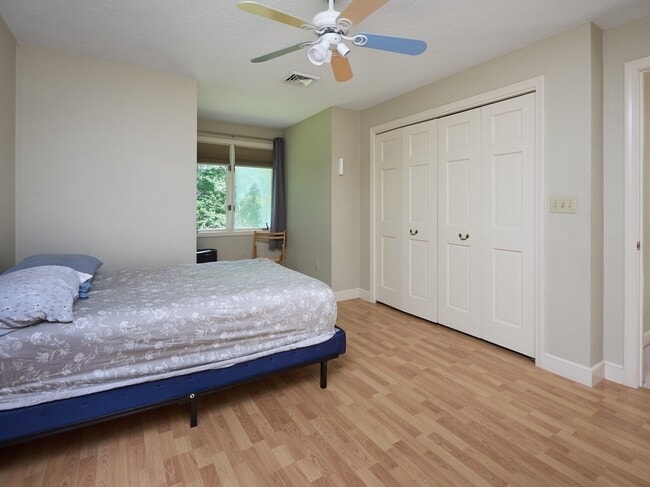 Building Photo - 8 Kalamat Farms Cir