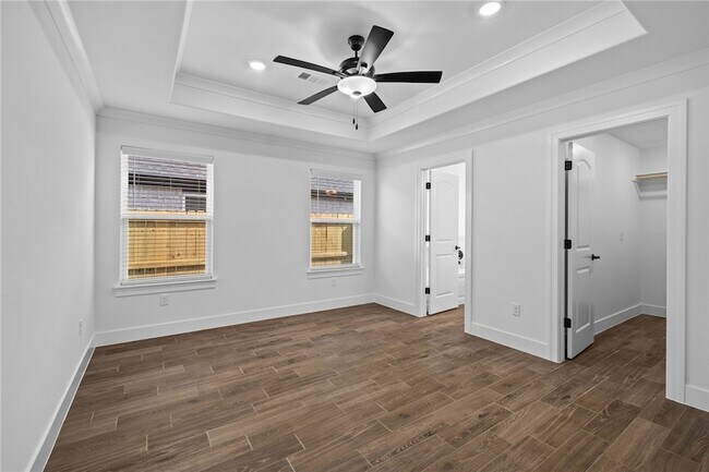 Building Photo - 4225 Barhem Dr