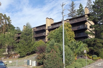 Building Photo - Parkside