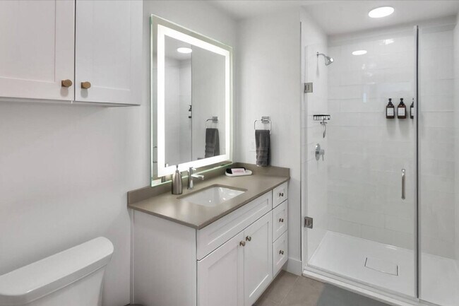 Building Photo - 320 N 490 W