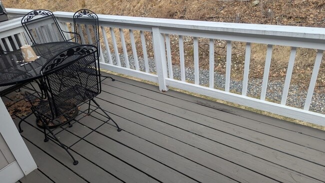 Building Photo - ***Please Respond Directly to the Online Listing, Calls May Not Be Returned***