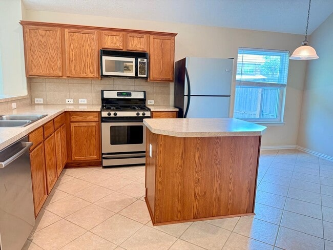 Building Photo - 23202 Prairie Lily Ln