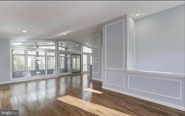 Building Photo - 8306 Rosette Ln