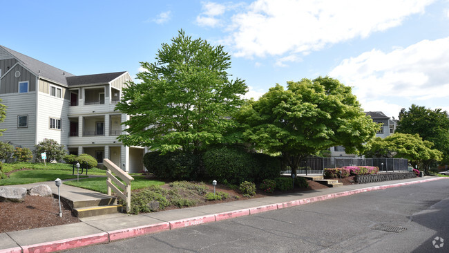 Building Photo - Stonehaven Apartments