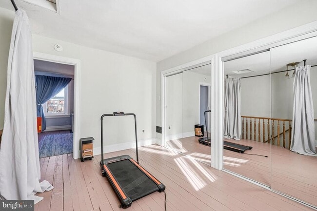 Building Photo - 346 E Union St