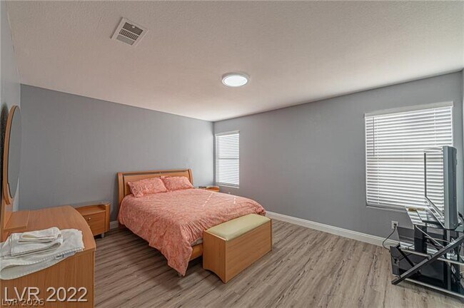 Building Photo - 4565 S Bonita Vista St