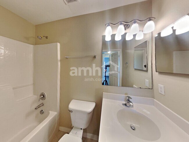 Building Photo - 30230 Rattana Ct