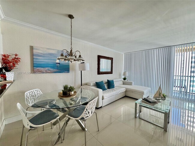 Building Photo - 2501 S Ocean Dr