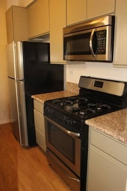 Interior Photo - 124 S. Reeves Drive