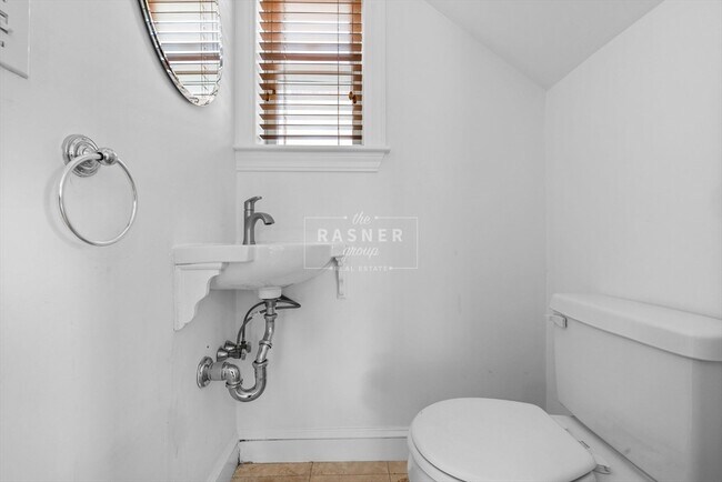 Building Photo - 139 Nottinghill Rd