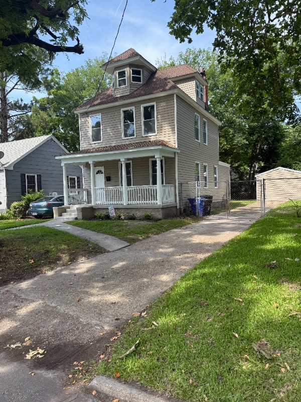 Building Photo - 1324 Charleston Ave