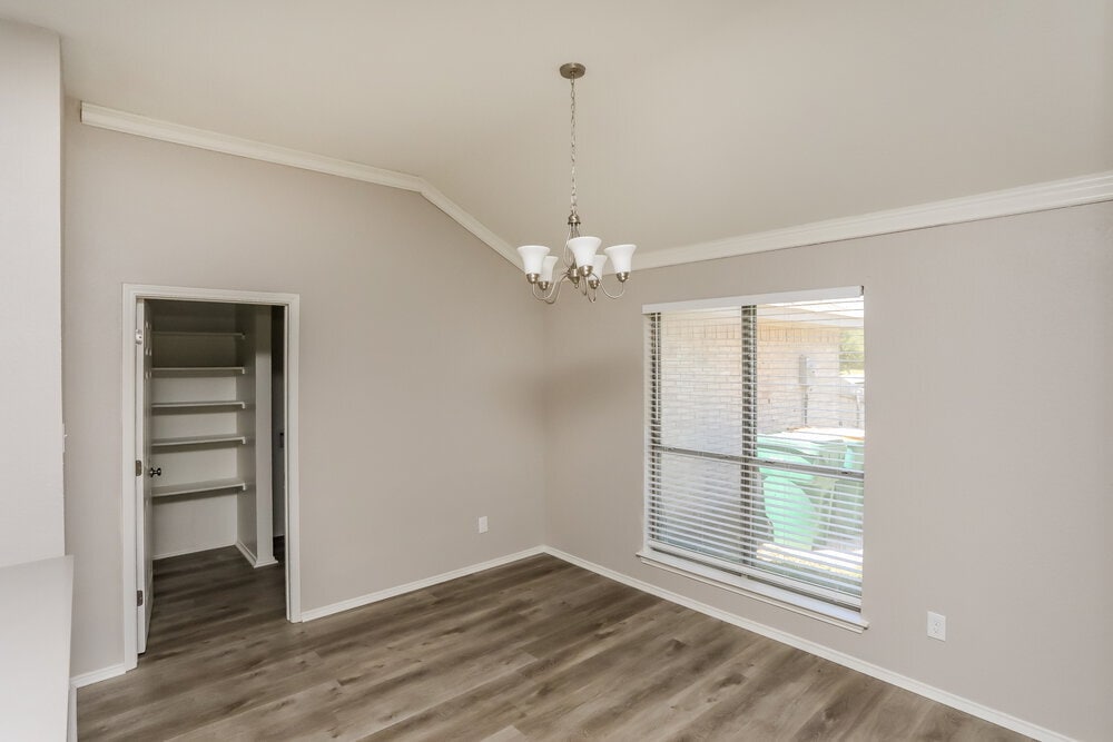 Building Photo - 721 S Highland Dr