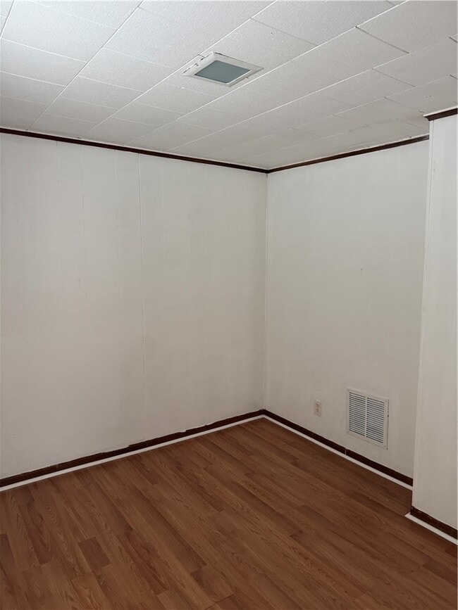 Building Photo - 239 Weyl St