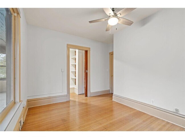 Building Photo - 2744 Fremont Ave S