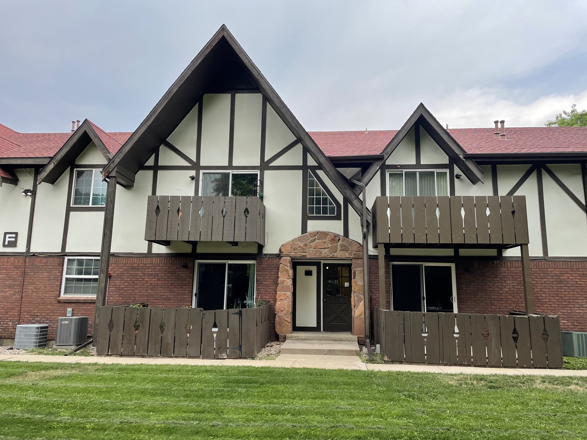 Building Photo - 3250 O'Neal Cir