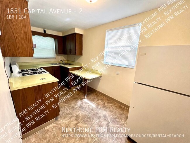 Building Photo - Large 2 Bed w/ office in Brookline, just u...