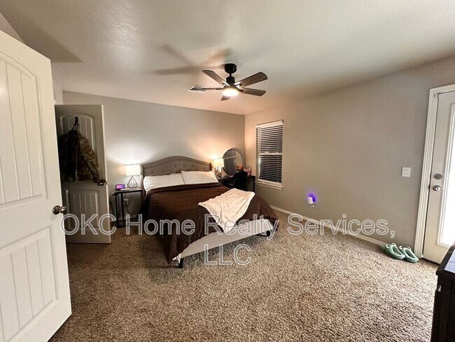 Building Photo - 4122 Bonaparte Blvd