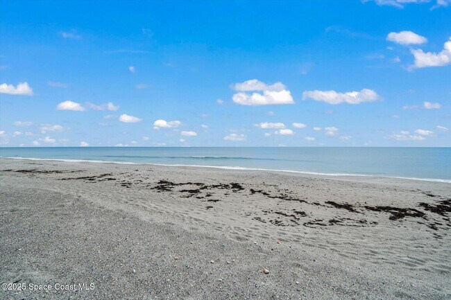 Building Photo - 109 Jimmy Buffett Mem Hwy