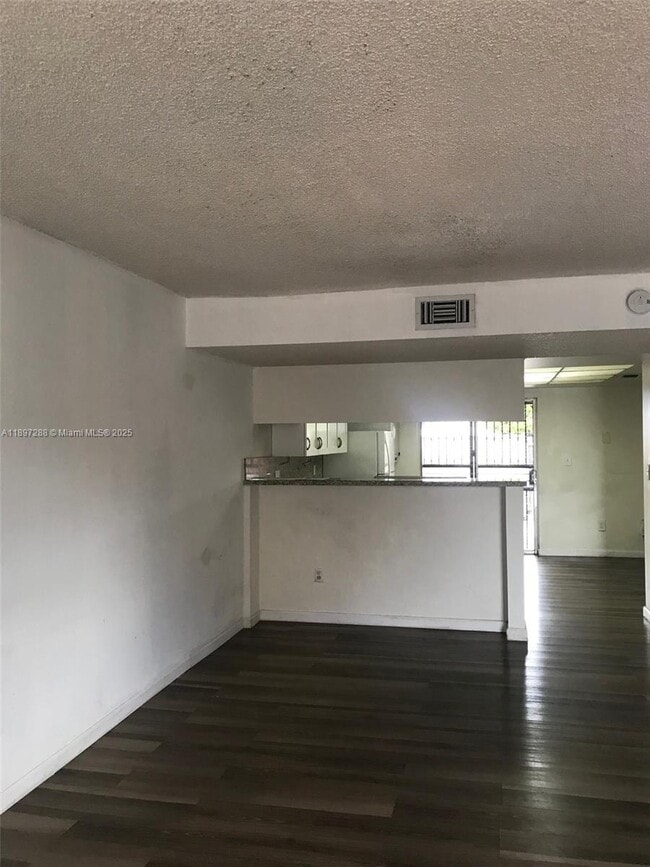 Building Photo - 4140 W 11th Ln