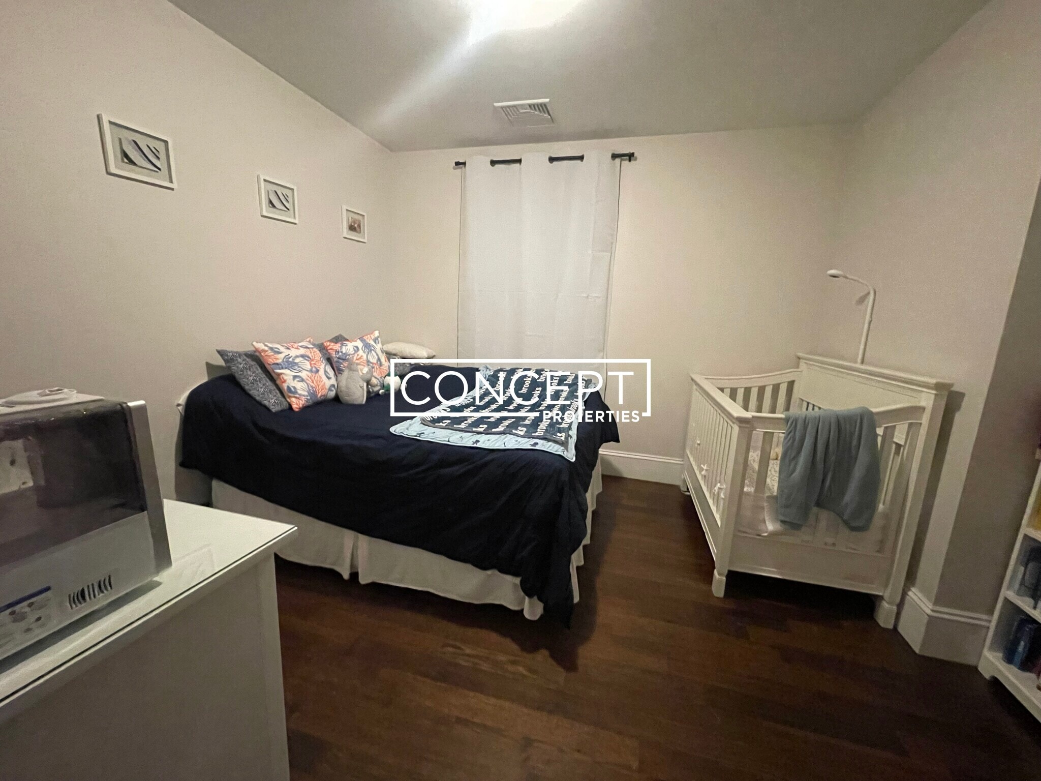 Building Photo - 2044 Beacon St