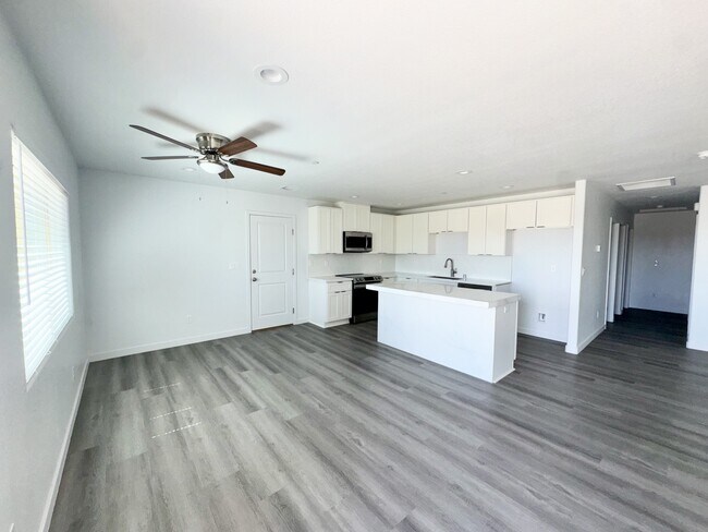 Building Photo - 7343 Dogwood Ave