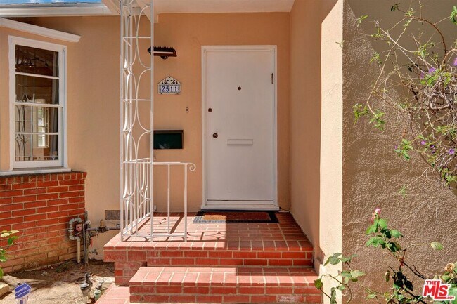Building Photo - 2511 Castle Heights Ave