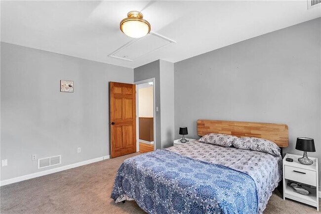 Building Photo - 3127 Josephine St