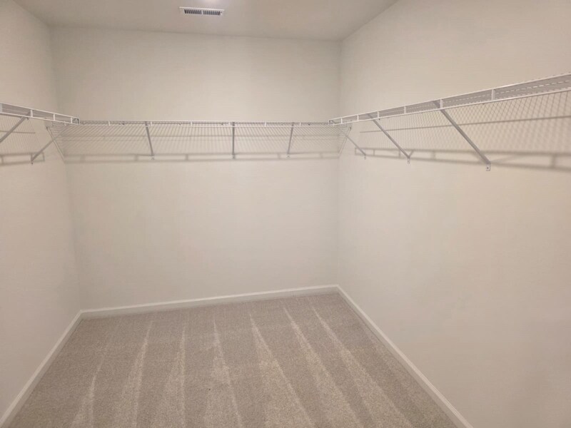 Building Photo - 528 Venetian Dr