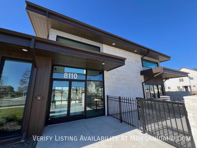 Building Photo - 8205 W Grey Alder Dr