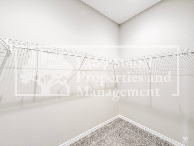 Building Photo - 3454 Cup Dr