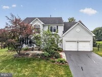 Building Photo - 14 Stonehedge Dr