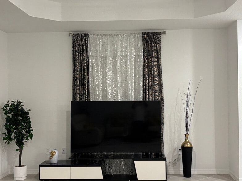 Building Photo - 17692 Santorini Ct