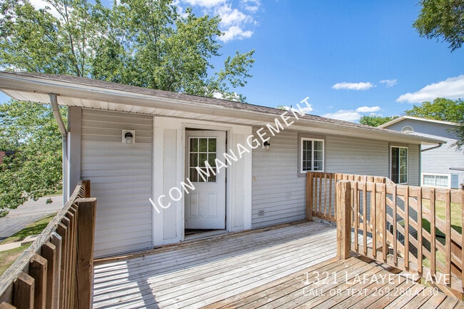 Building Photo - 1321 Lafayette Ave