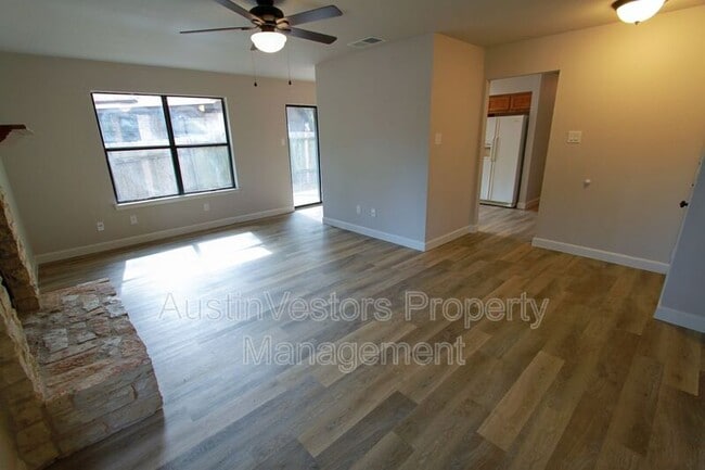 Building Photo - 6505 Columbia Oaks Ct