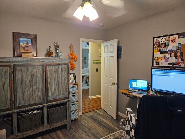 Building Photo - Lovely 3 Bedroom, 2 bath unfurnished home located in Hampstead - Plantation Pointe Community