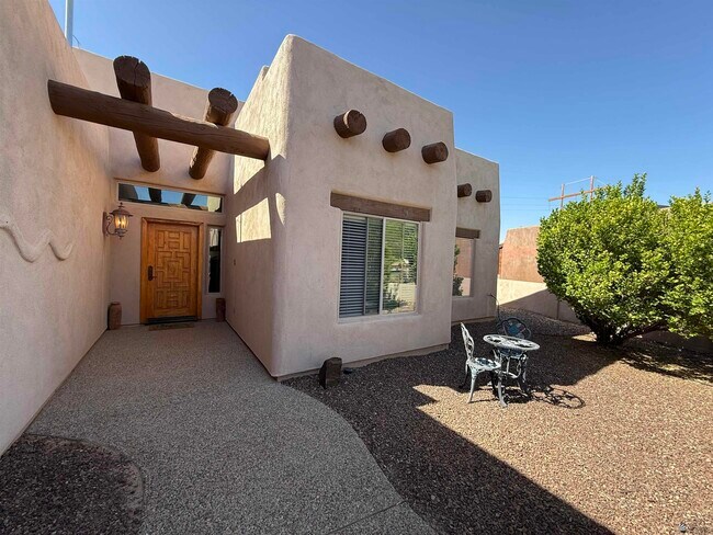 Building Photo - 12665 E Daybreak Pl