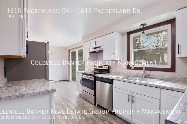 Building Photo - 1618 Packerland Dr