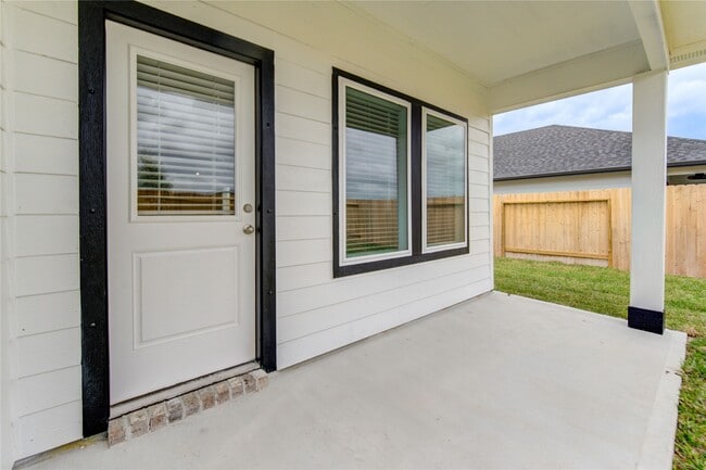 Building Photo - 9043 Rose Water Trl