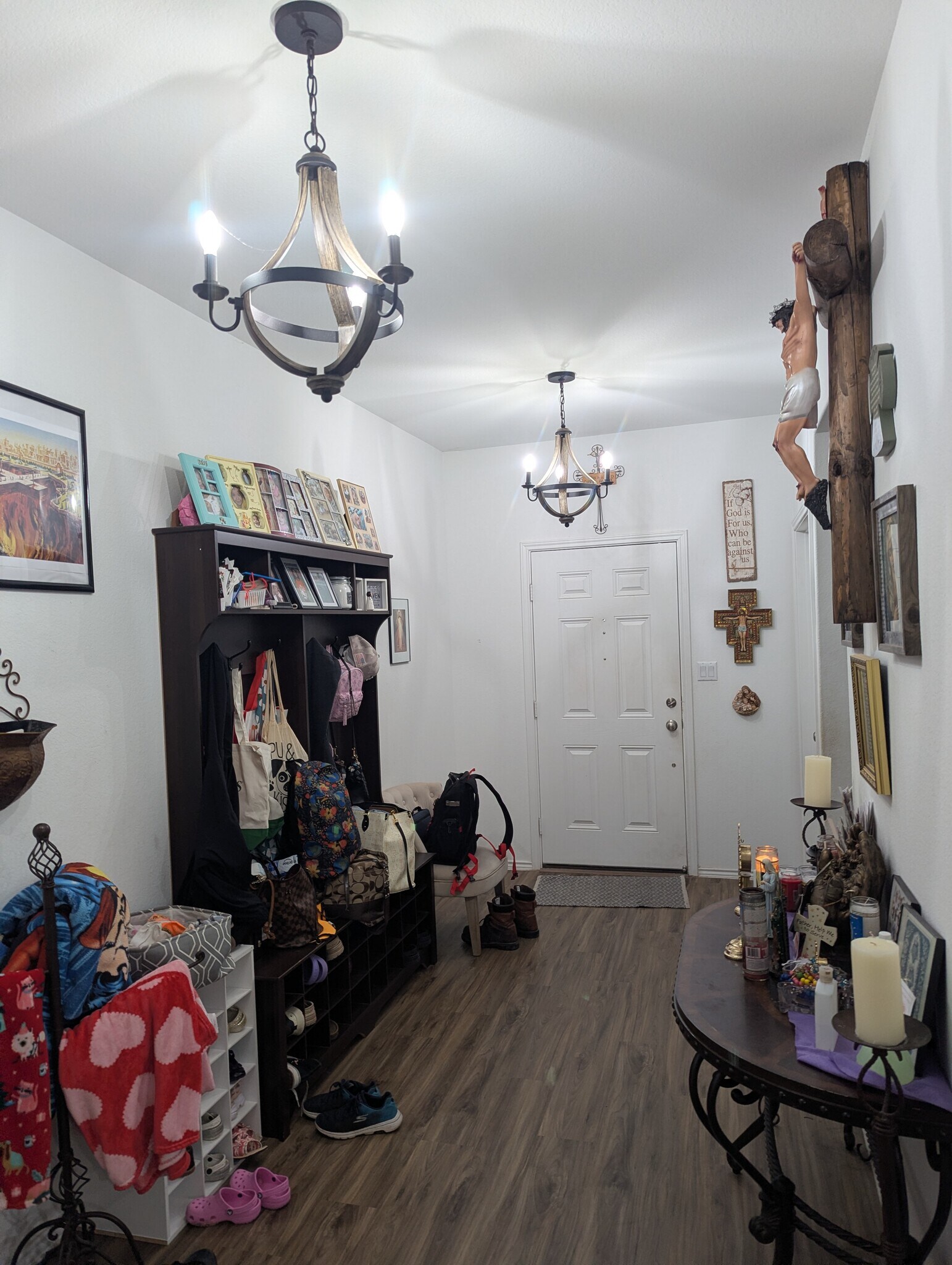 Building Photo - 112 Esparza Dr